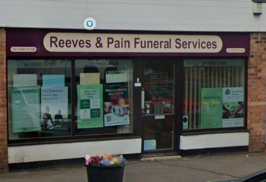 Perfectly named undertaker. 👇
  Well, Rachel is about to bury the whole country: