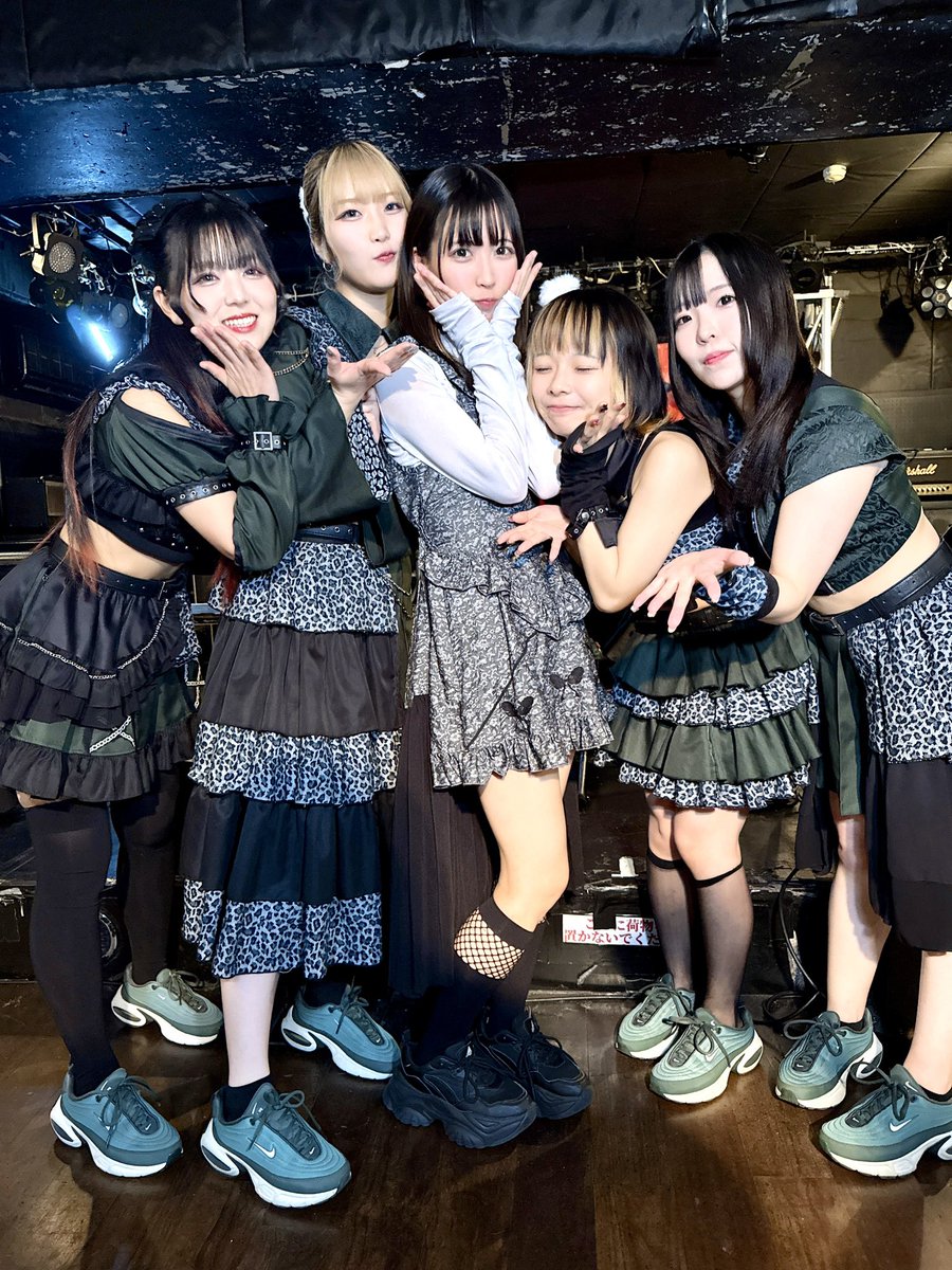 info_adfiction's tweet image. はるちょん生誕ありがとうございました!!
AdFicTioNを呼んでくれてありがとう♪
これからも仲良くして下さい!!

Next▷▶▷本日11/16(日)
GANG VIBES CIRCUIT 2025 at 渋谷Milkywayにて14:35より出演

AdFicTioNと一緒に最高な日曜を過ごしましょう!!