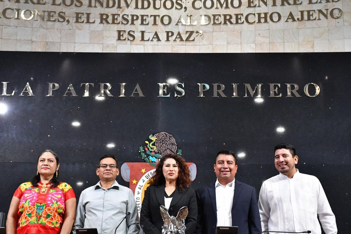 Felicito a mi amiga la Diputada <a href="/evdiec/">Eva Diego</a>, por su elección como Presidenta de la Mesa Directiva del Congreso del Estado de #Oaxaca, una mujer que estoy seguro que hará un gran trabajo y dirigirá las sesiones del <a href="/CongresoOaxaca_/">Poder Legislativo Oaxaca</a> con profesionalismo, imparcialidad y respeto, siempre