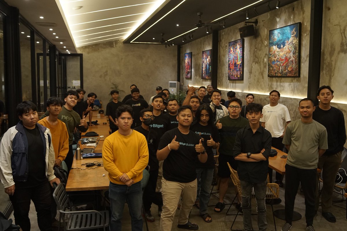 panglima_crypto's tweet image. Thank you for Solo community join huge event with @BitgetID ! Looking forward another meeting with massive community in the next future!

#BGBSolo #BGB #Bitget