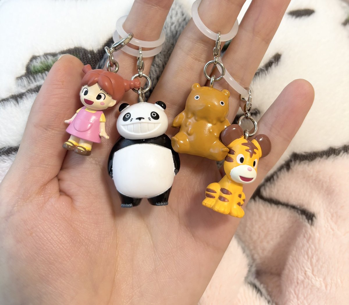 renkomai_1202's tweet image. きゅん🫰
カレーかぶったパンちゃんかわいすぎる