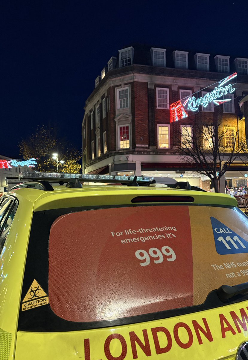 samdally's tweet photo. 🚑 🎄 ✨ https://t.co/gsoxezpwkL