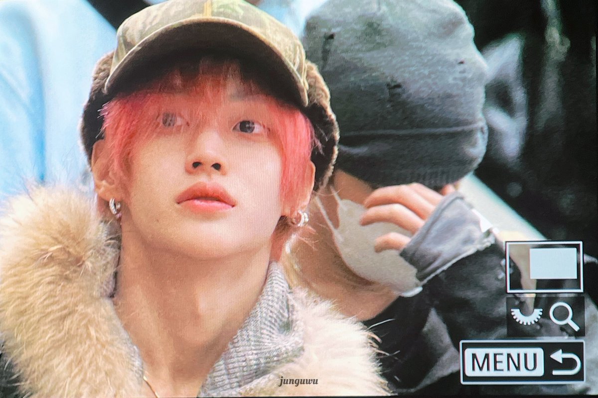 junguwu's tweet image. 251130 ICN 인천 입국  

고생많았어 또리비니 🫳🏻

#원빈 #WONBIN #소희 #SOHEE