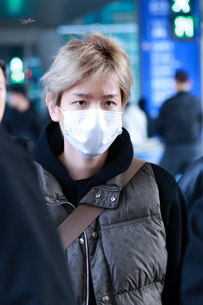 BaekchanLynnee's tweet image. ✨251130｜ICN 도착🐶

@B_hundred_Hyun @BAEKHYUN_INB100
#백현 #BAEKHYUN #ベッキョン