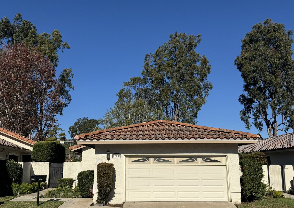 GaryMacrides's tweet photo. Just Listed…Check out this property! 
https://t.co/BBU2Yo1PZy #realestate #savvycard https://t.co/9lTnDKOMtq