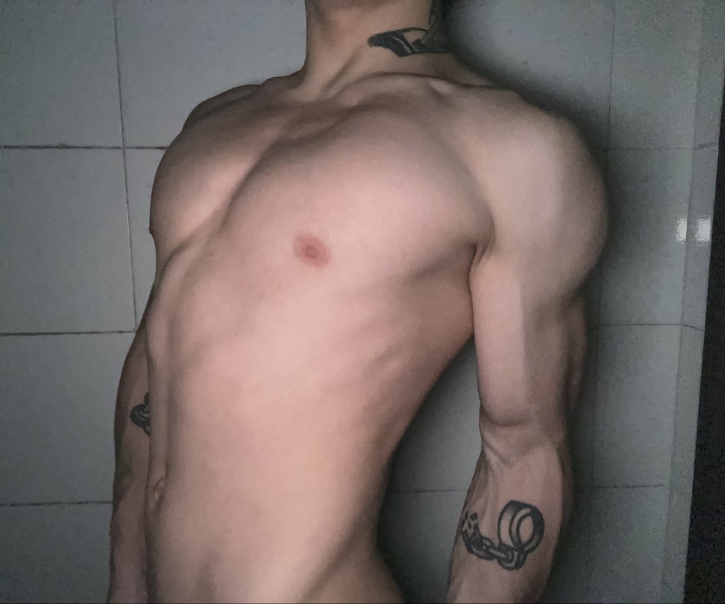 yyyerwa's tweet image. （╬￣皿￣）
#肌肉 #健身 #薄肌