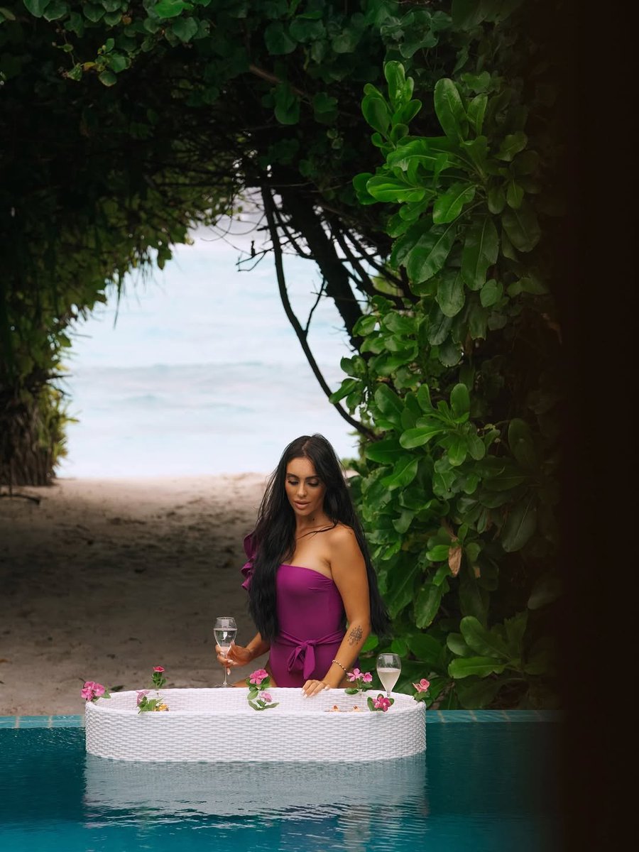 Lost in the soft rustle of greenery and the distant rhythm of the ocean, this little sanctuary feels worlds away. Floating canapés and a private pool turn it into a moment made for pure indulgence.
 
Is this your kind of moment? 🌺 ✨
 
 #IfuruIslandMaldives #IslandMagic