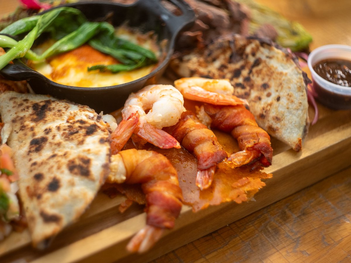 MiCavaandCocina's tweet image. We're serving up amazing food combos and great times until closing.
🔥 JOIN US FOR DINNER &amp;amp; RECHARGE:
CLICK HERE: cavaafterhours.com
#SundayVibes #WeekendClose #MiCavaAndCocina #DinnerTime #PortlandEats