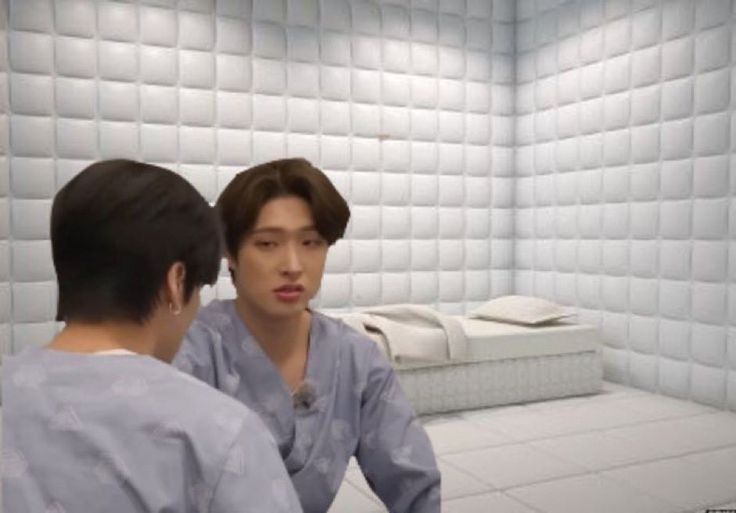 ͟*ᅠᅠᅠ 𝓱𝘢𝘯 (@blvktt) on Twitter photo 