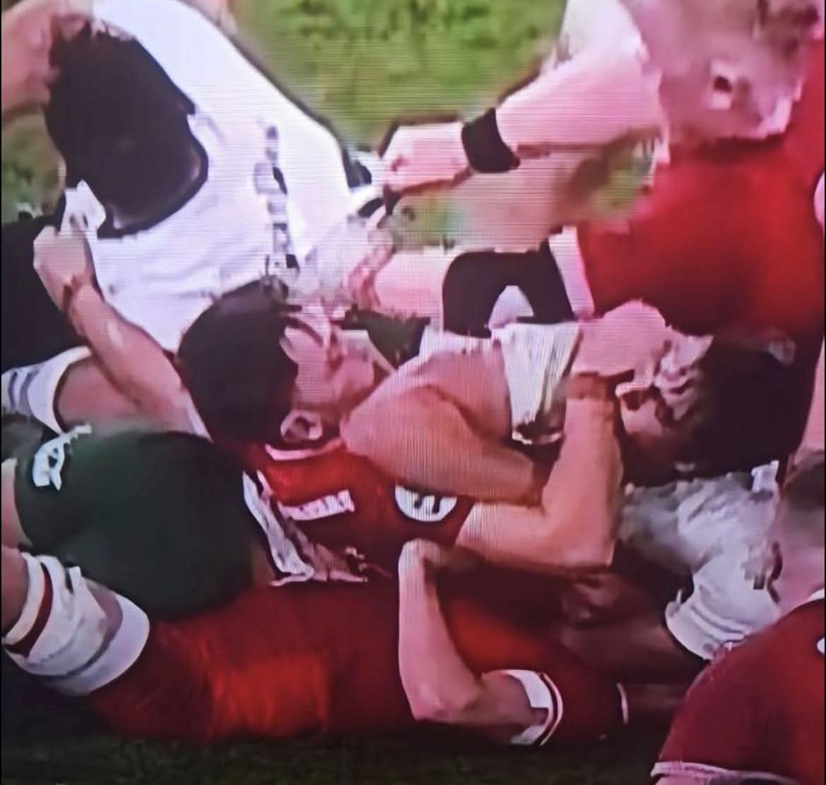 Leonard_R tweet media