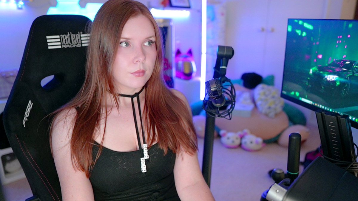 LIVE ON TWITCH!!

Chatting then playing Forza for the first time ever!!