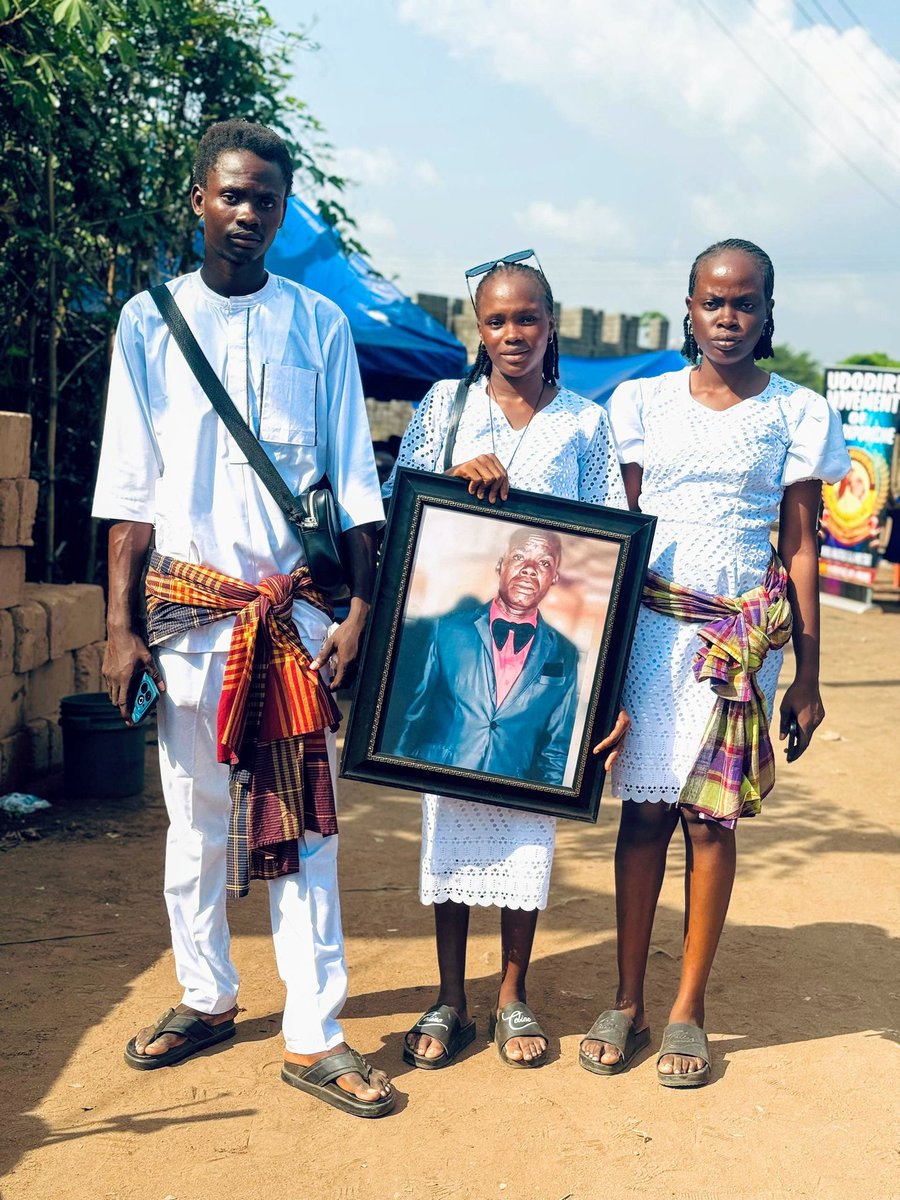 FancyFlash2's tweet image. Rest on Dad, till we meet to part no more.🕊️💡🕯️