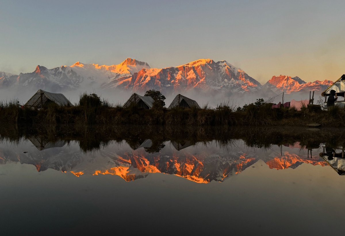 12khari's tweet photo. अन्नपूर्ण हिमशृङ्खला

कास्कीको मादी गाउँपालिका–२ मा पर्ने क्रपु डाँडाबाट देखिने अन्नपूर्ण हिमशृङ्खला । पछिल्लो समय यहाँ दृश्यावलोकन गर्न आउने पर्यटकको सङ्ख्या दिन प्रतिदिन बढेको छ ।

तस्बिर : युनिश गुरुङ/रासस https://t.co/WqLactU1J5