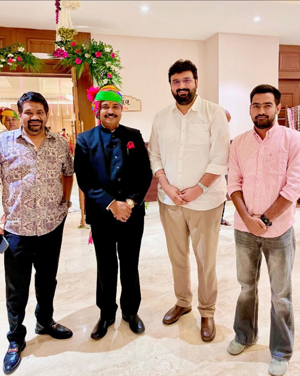 SiddhuVijender's tweet image. राजस्थान विधानसभा में आमजन की सशक्त आवाज, नेता प्रतिपक्ष #TikaRamJully जी को जन्मदिन की हार्दिक बधाई एवं अनंत शुभकामनाएँ।

वाहेगुरु जी से आपके उत्तम स्वास्थ्य एवं सुदीर्घ जीवन की अरदास करते हैं।

@TikaRamJullyINC