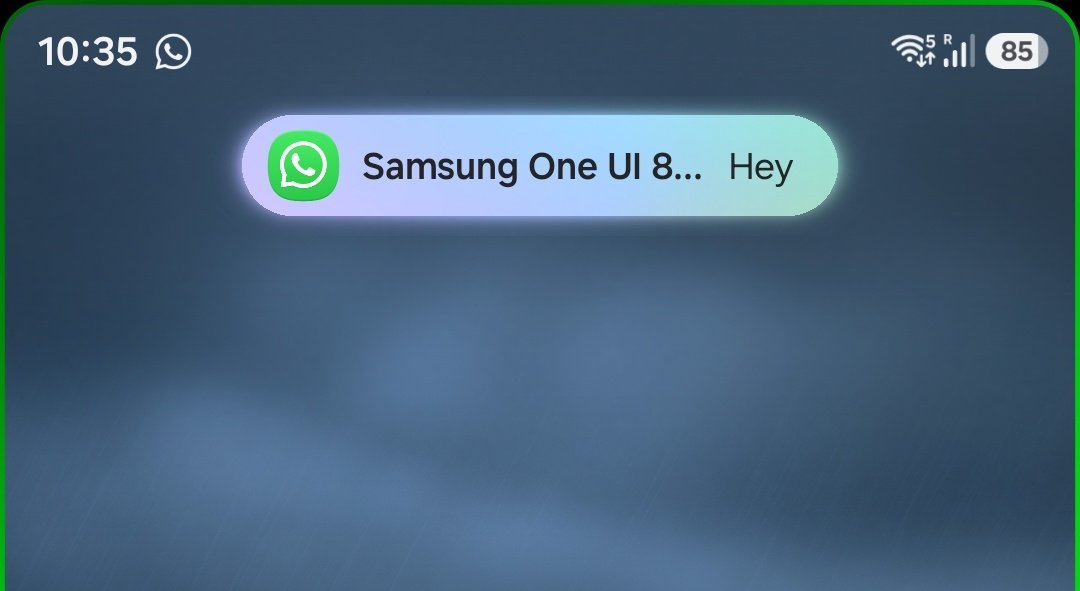 tarunvats33's tweet image. One UI 8.5: The Brief notification pop-up now switches from frosted blur to a colorful blur.

Small change, but looks so much better