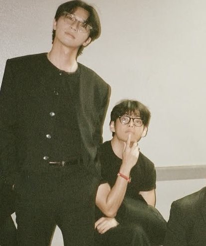 Taehyung looks so fine