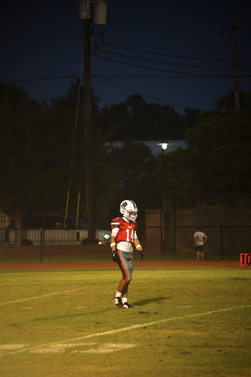 blemaire14's tweet photo. all i need is one school to believe in me man 🤞✝️ https://t.co/Xfd6sSkwHg