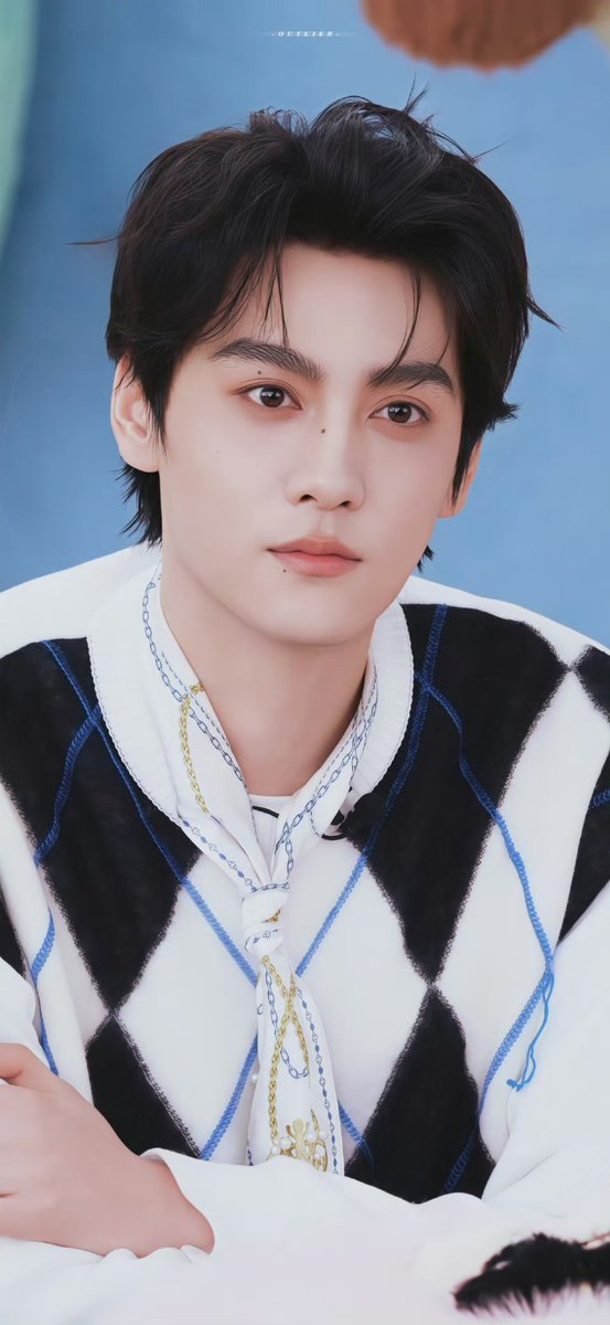 itwillshallpast's tweet photo. จากไลฟ์เมื่อวานค่ะ
XUNING THE SHINING YOU
#XuningAYORTOYSLive
#田栩宁 #tianxuning #เถียนสวี่หนิง https://t.co/ofVaq2Tsy8