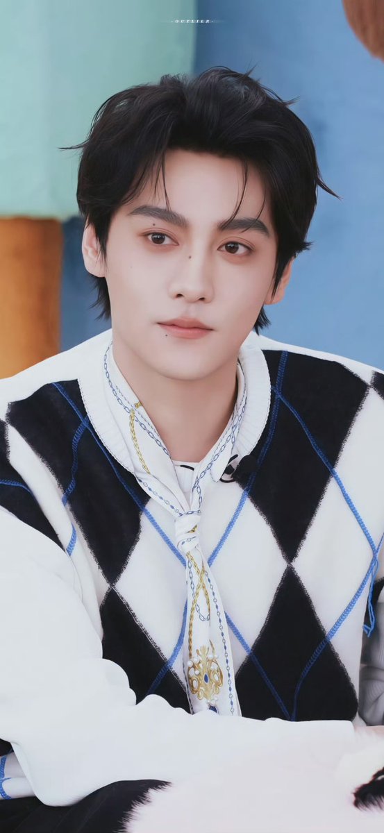 itwillshallpast's tweet photo. จากไลฟ์เมื่อวานค่ะ
XUNING THE SHINING YOU
#XuningAYORTOYSLive
#田栩宁 #tianxuning #เถียนสวี่หนิง https://t.co/ofVaq2Tsy8