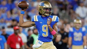UCLA_Muse's tweet photo. @StoolWestwood BRING HOME THE BELL NICO #fusc #fightoff https://t.co/D03MW5FqeS