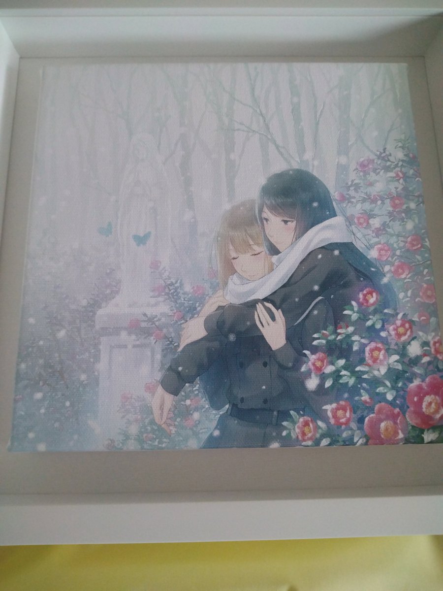 s_j_pendleton's tweet photo. 今日ついにFLOWERSのジークレが無事に来た。FLOWERSの絵はいつもこんなに素敵で超嬉しい。外間先輩、シオン、さゆり、そして他のあまり出ない子が多くて今まで絵が少なかったからそれも嬉しい。ユズネリの結婚式があったからこの後すおまゆの結婚式もあるか��？

#ゆりグレ #FLOWERS https://t.co/3sIA6PQ77y