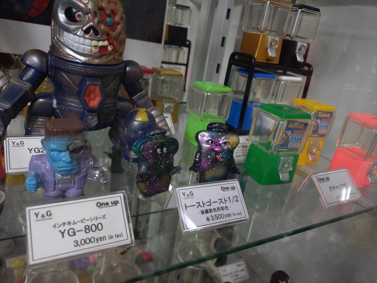 One up.秋葉原店 香港イベントの準備の目処がついたので ちょいちょい 