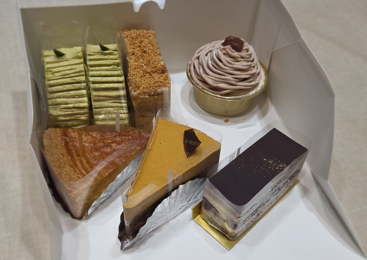 昨日はゆっくり午後に伺ったけど思ったよりも残ってました😊