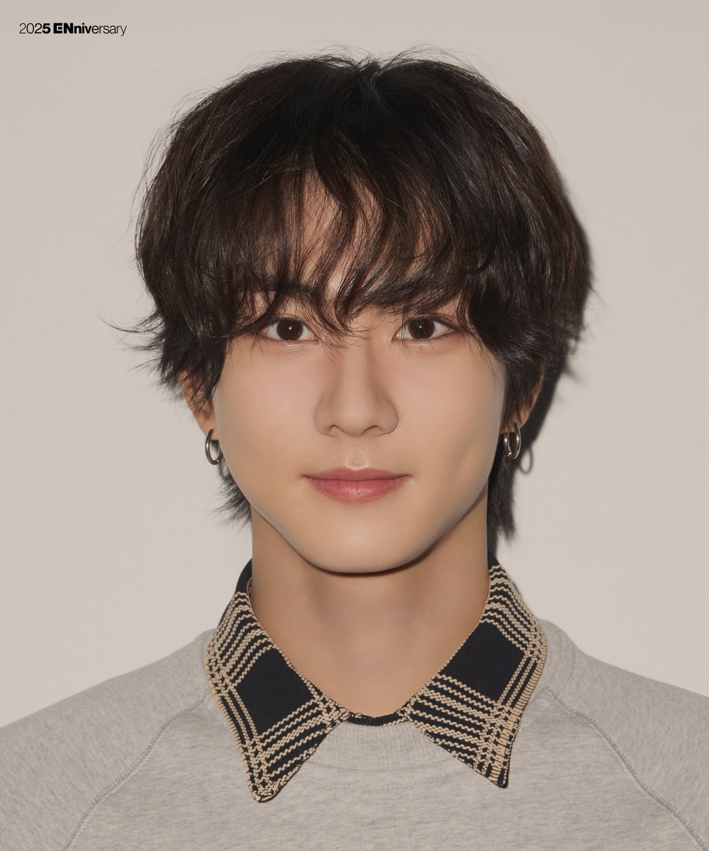 enhypenweverse's tweet image. [PHOTO] 251130

ENHYPEN 2025 ENniversary ID

(1/4)

@ENHYPEN_members @ENHYPEN #ENHYPEN #엔하이픈