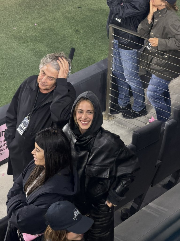 pero mirá lo que es esa sonrisa por favor TE AMOOOO