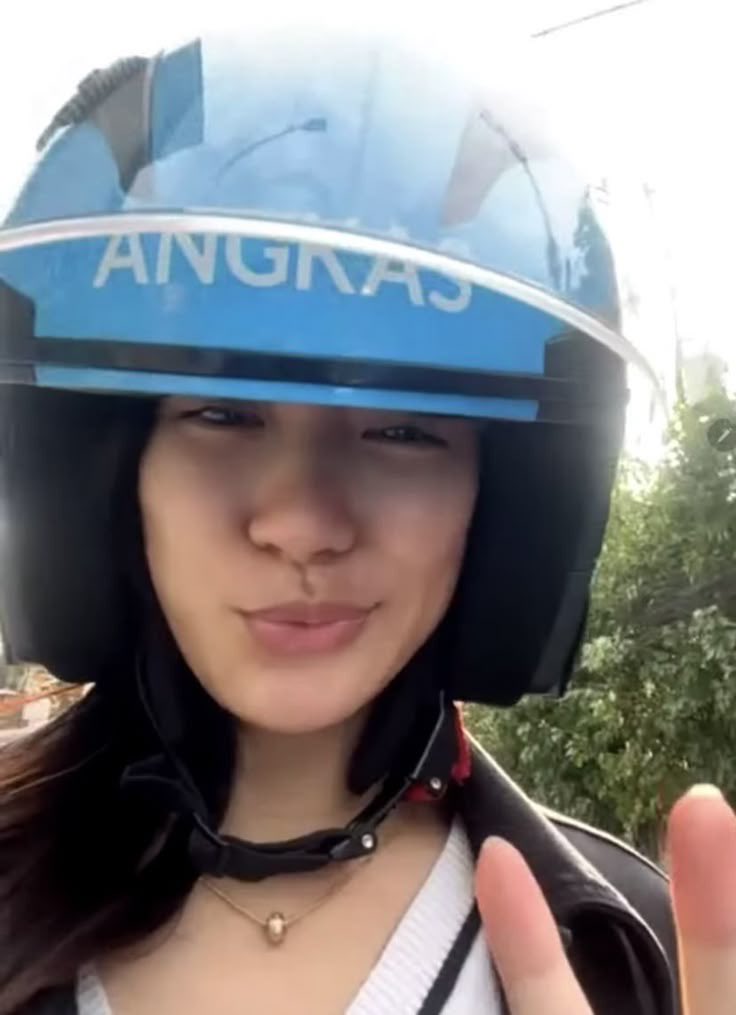 mainlyforjowaya's tweet image. &quot;kuya natanggal...&quot;                     &quot;ba&apos;t di mo                    
                                                             sinabi?&quot;