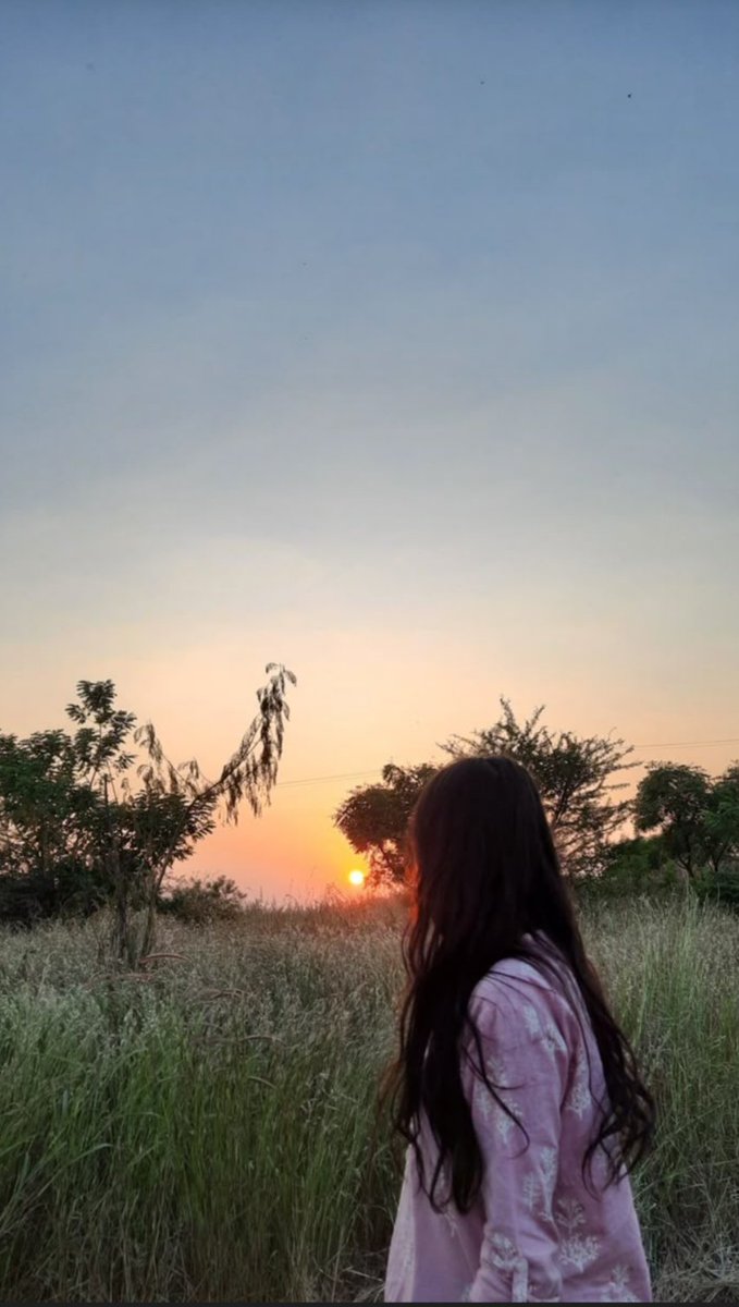 💐💐आज का सुविचार 💐💐                               *नफ़रत* करके क्यों बढ़ाते हो *अहमियत* किसी की!...
*माफ़* करके *शर्मिंदा* करने का तरीका भी तो *कुछ बुरा* नहीं है!!

🌹🌹🌹🌹