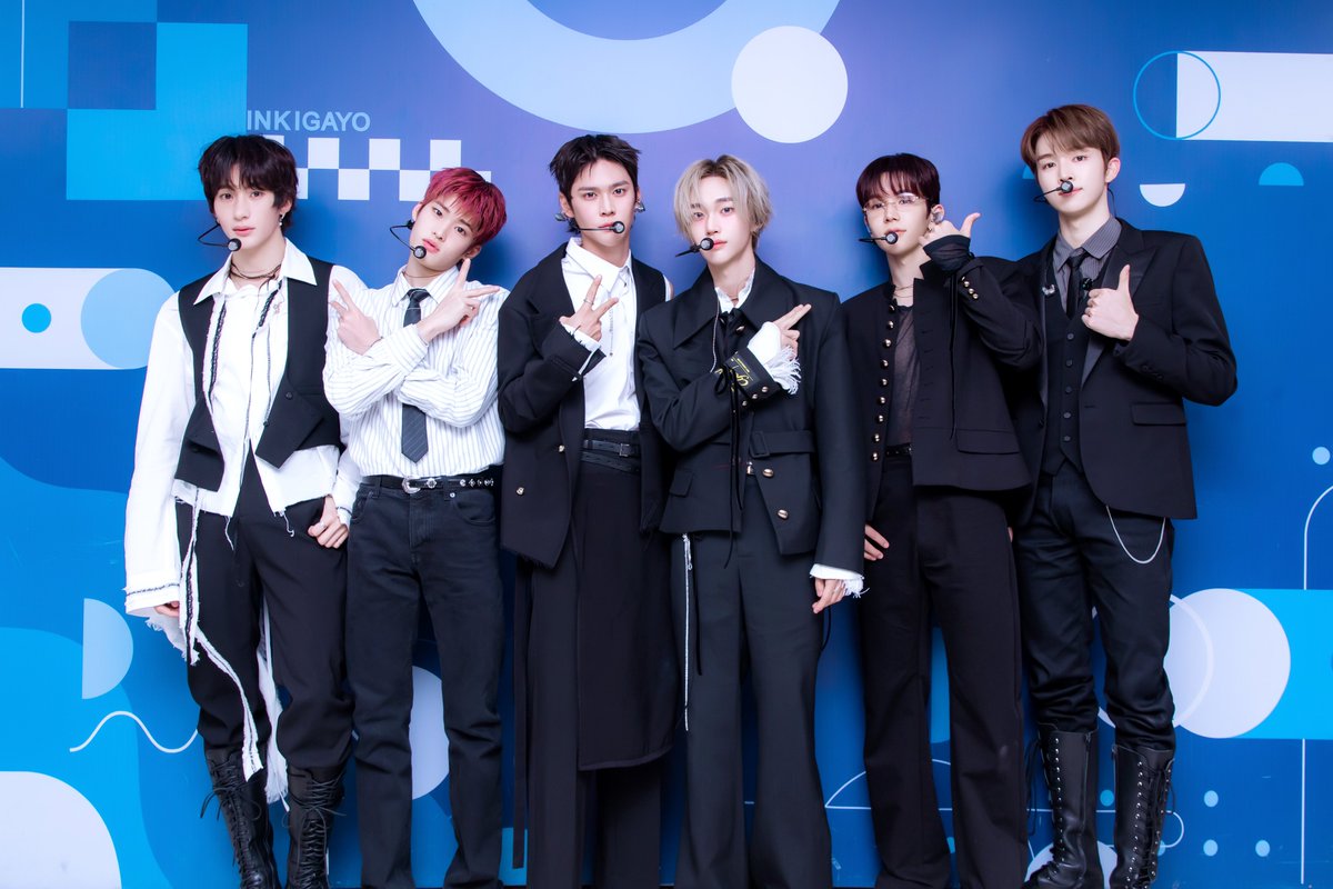 kpop_sbs's tweet image. [👔] 251130 #착장인가

잠시 후 오후 12시 25분!
#인기가요 에서 만나요❤

#라이즈 #RIIZE #Fame #RIIZE_Fame @RIIZE_official