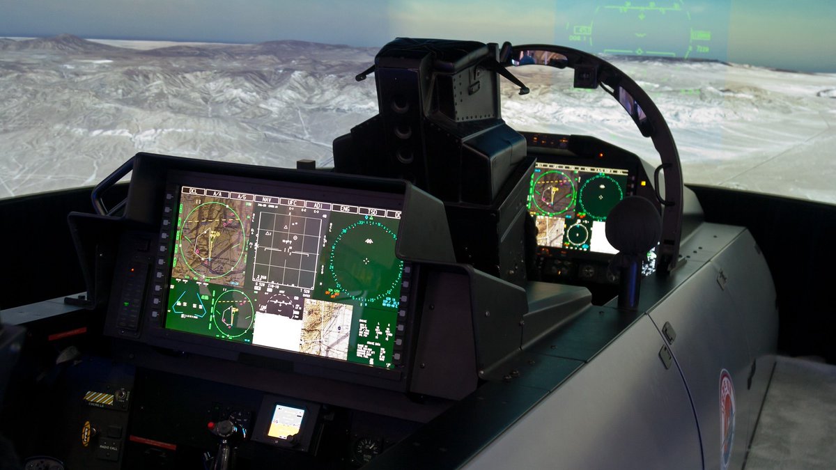 RealAirPower1's tweet image. Did you know the front and aft crew stations of the new F-15EX have been completely redesigned? Each station features a 19x11 inch HD display, fully adaptable and synced to the HUD. Think of it as a giant iPad… just without iTunes. Btw this photo is of an F-15SE mock cockpit.