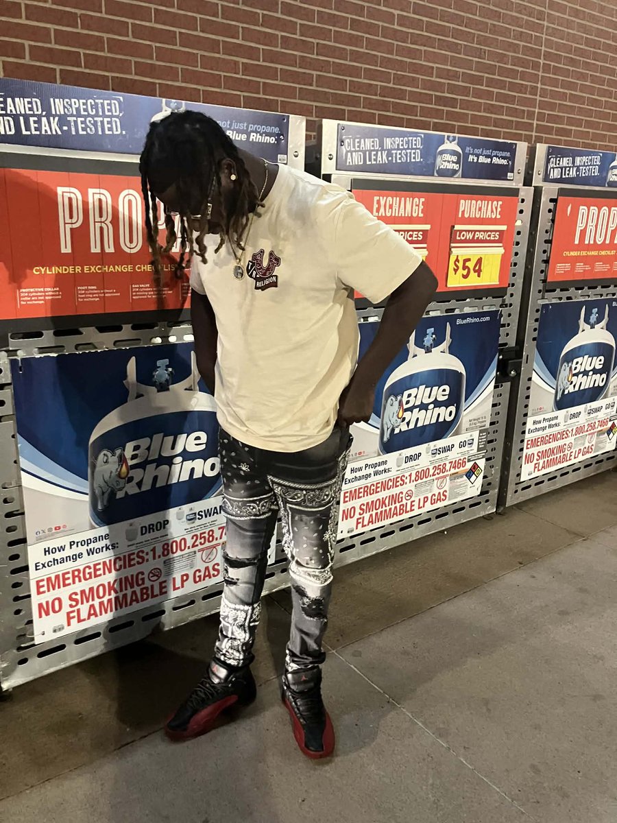 HoodstboyP tweet media