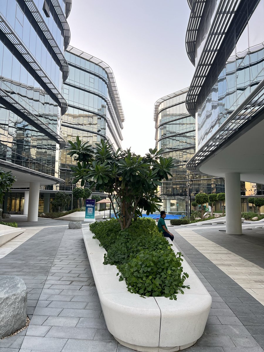 NoumanKashmiri9's tweet image. Commercity Dubai | UAE 

#commercitydubai #buildingdesign #architecture #Dubai #uae