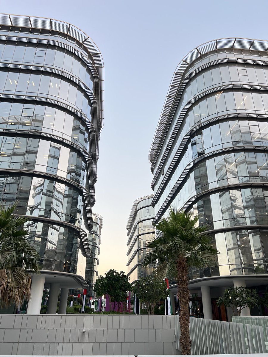 NoumanKashmiri9's tweet image. Commercity Dubai | UAE 

#commercitydubai #buildingdesign #architecture #Dubai #uae