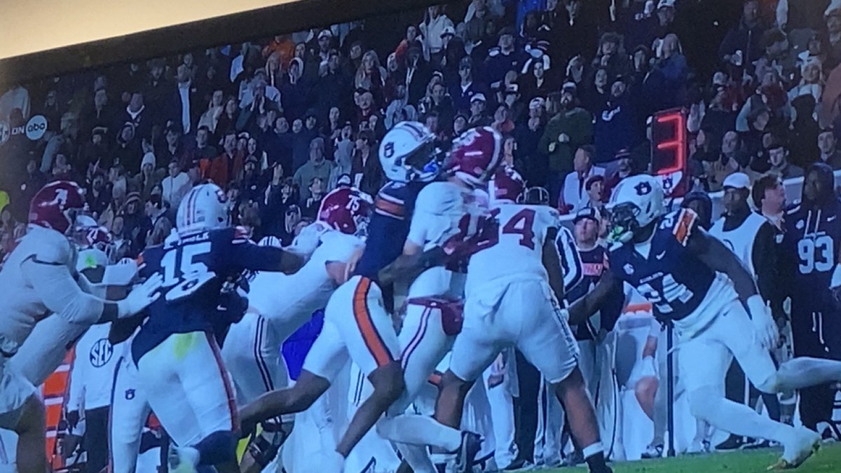 Chuck Dean tweet media