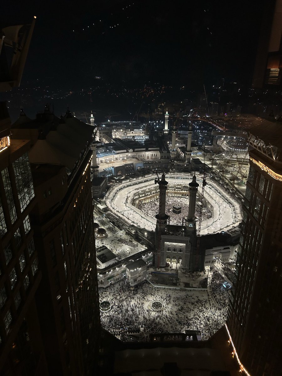 اللهم اغفر لجدتي وارحمها برحمتك التي وسعت كل شيء رحمةً تطمئن بها إلى يوم يبعثون واحفظها بجوارك ولا تجعل اي سوء يمسها ولا تجعل للخوف والوحشه والضيق مكان في قبرها ابدا اللهم اجعلها عندك في نعيم مُستديم ربي واغمرها بلطفك وامانك واجمعنا بها في جنات النعيم يارب العالمين