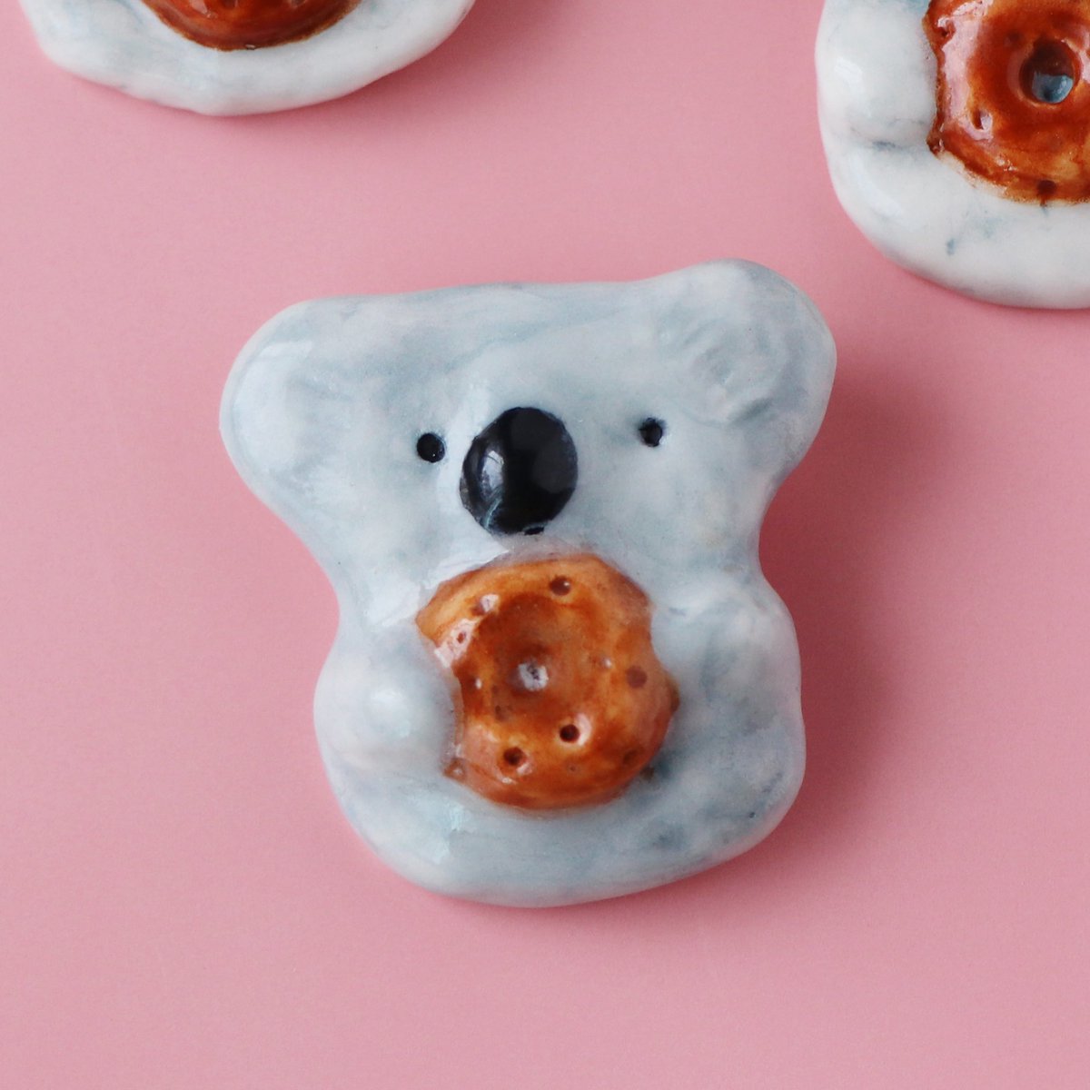 【本物】くっきー！ご本人手作り “指花” 陶器 体調崩しやすい季節なので、甘いものとホットドリンクで身もココロも