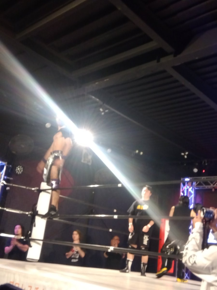 Unryu5Unryu's tweet image. 第一試合

6人タッグマッチ

華のあるメンツがスタートを彩る！

#BRAVING