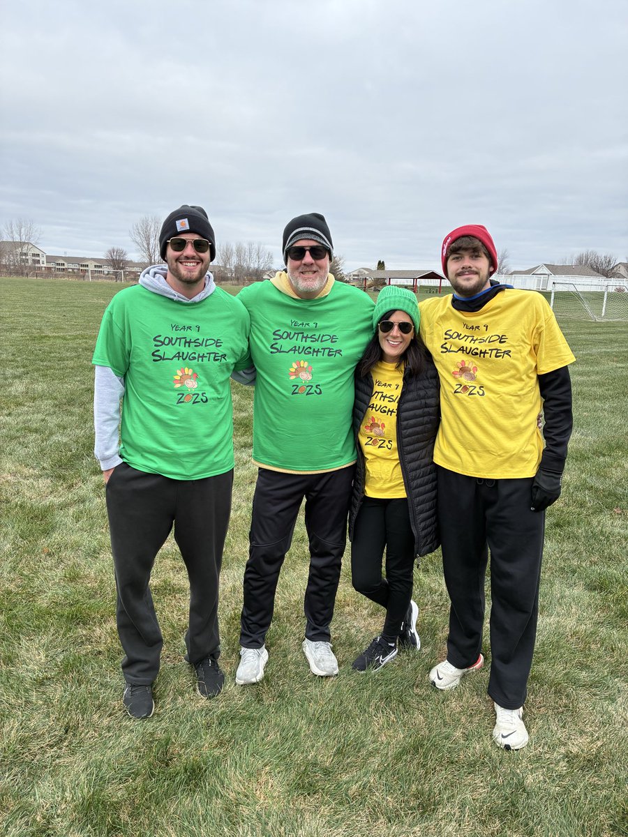 luketrapp3's tweet photo. Thanksgiving break was so fun it deserved its own tweet! https://t.co/0uxunZxRbt