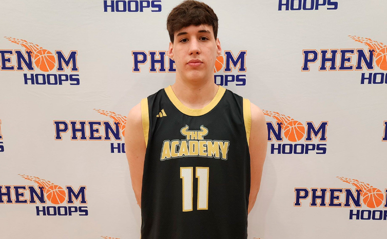 La joven promesa argentina se destaca en Academy of Central Florida y suma interés de cara a su ingreso en la NCAA en 2026.

Felipe Minzer comienza a mostrarse en Estados Unidos
basquetplus.com/felipe-minzer-…