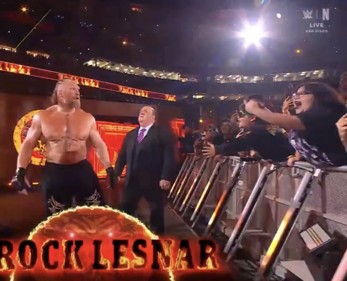 lilansidon's tweet image. brock lesnar just mogged a rhea ripley fan 😭😭😭😭😭😭😭