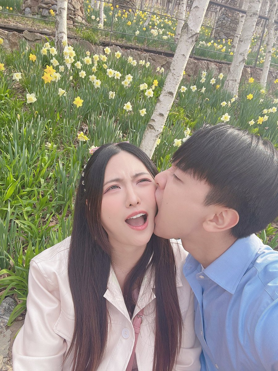 cosplay                 vs              daily