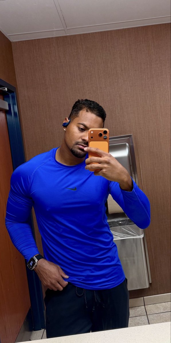Blue 🌊🦈