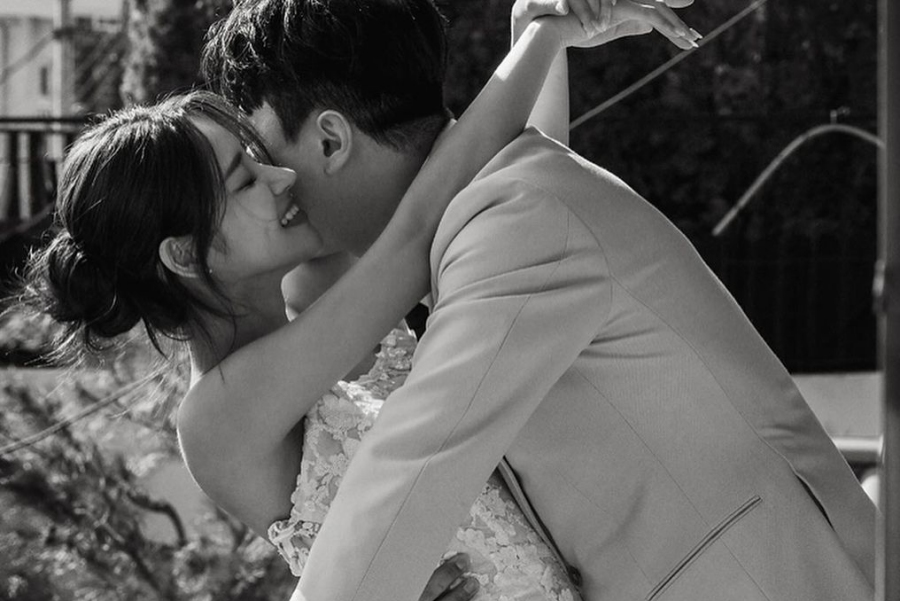 soompi's tweet image. #AOA's #Yuna Gives Birth To Her First Child
soompi.com/article/180165…