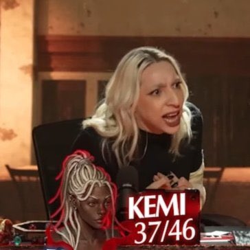 Resumo do EP 5

- labi e Jae sedentos por sexo 
- kemi fechando 
- litros de lágrimas
- Dalmo curou e se feriu e curou 
- nosteratu e seu chupa-cabra
- um bum literalmente 
- Aguiar agora também está sedento 
- trisal 
- pomba? Não Juninho paçoca 
- É ROCK PORRA 
 #HEXATOMBE