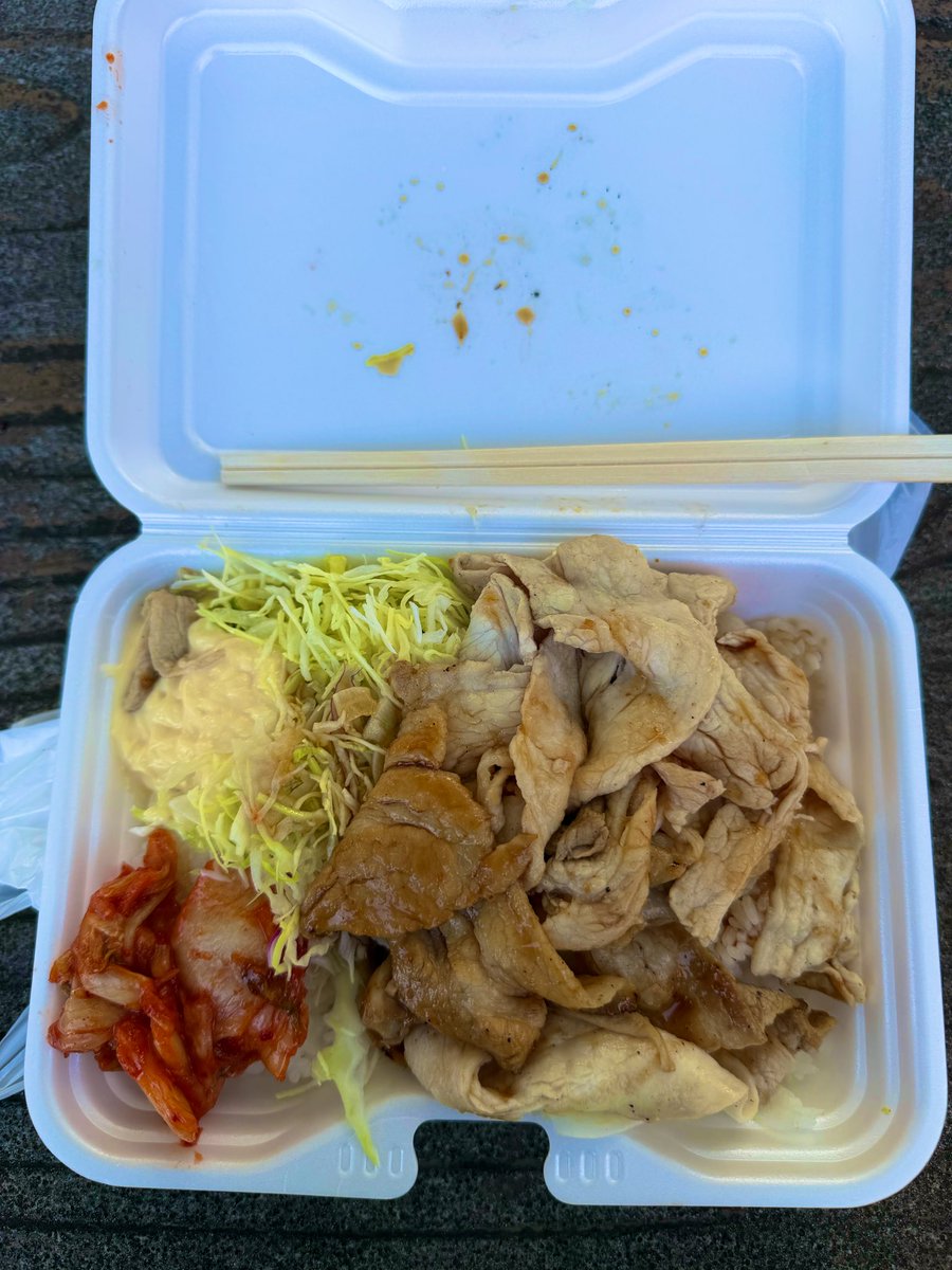 doro_numao's tweet photo. 今シーズンのスタグル
ここで始まりここで終わる

#manma 
#炭火焼き豚バラ丼 https://t.co/xaUjOsqJJr