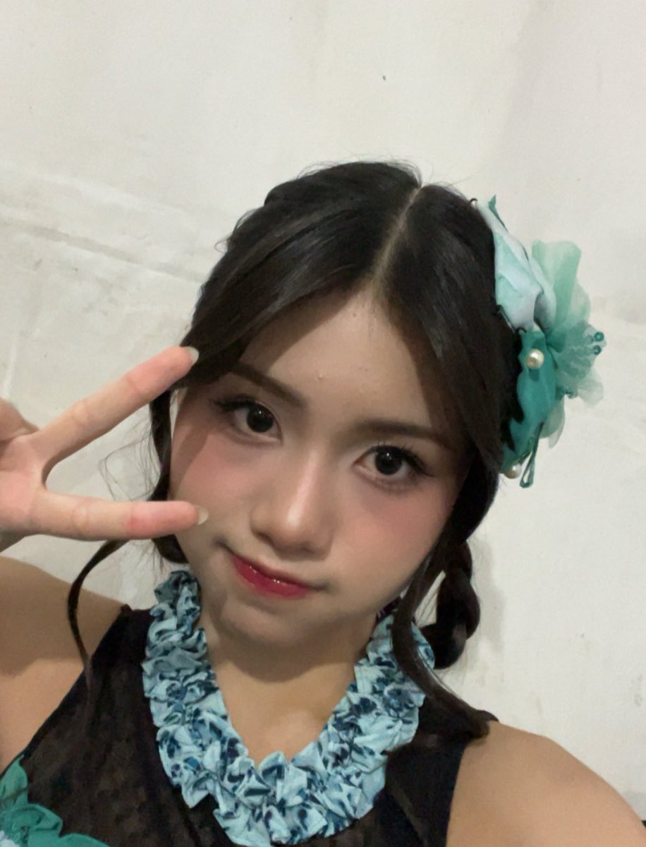 Michie_JKT48's tweet photo. thank you don’t play play fest!! https://t.co/PhqGr0Ied9