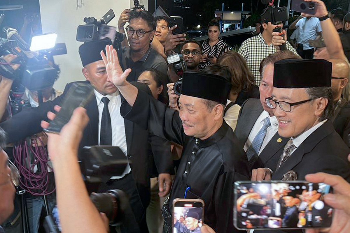 Tahniah saya ucapkan kepada Ketua Menteri Sabah Datuk Seri Hajiji Noor atas mandat baharu pembentukan Kerajaan Negeri. Kerajaan MADANI menghormati sepenuhnya mesej tegas dan jelas yang telah dilontarkan para pengundi di Sabah, bahawa mereka menuntut perubahan yang nyata setelah